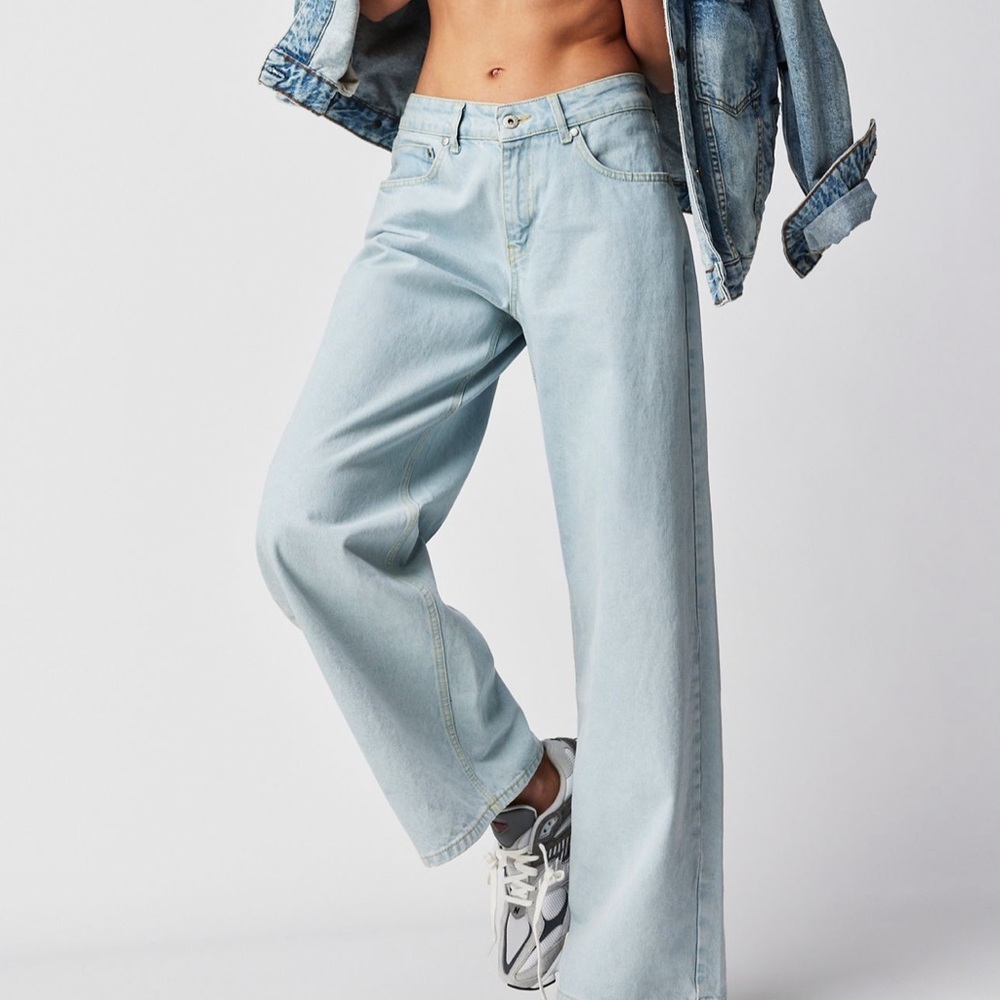 Ragged Priest Low-Rise Baggy Jeans Stone Wash